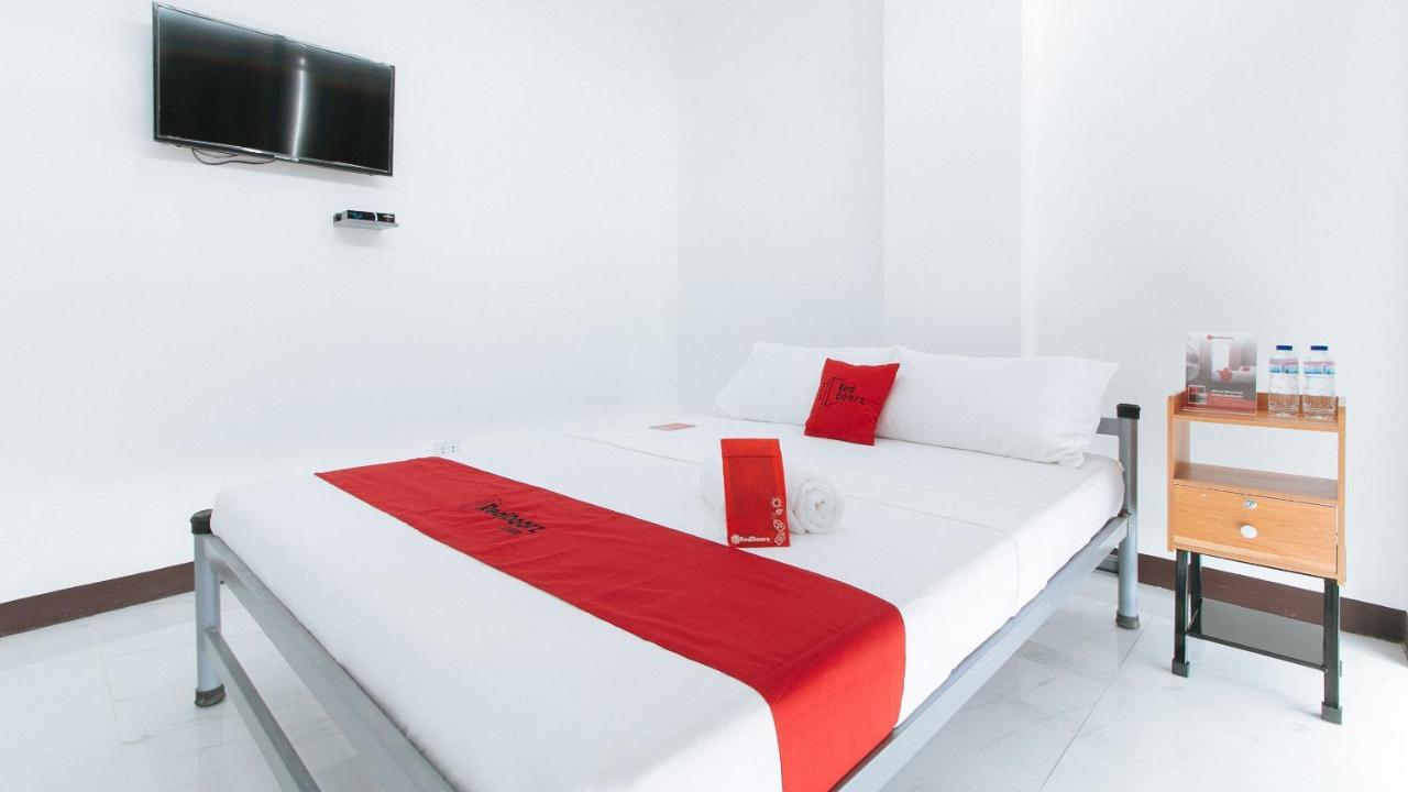 Reddoorz At Good 101 Paranaque Paranaque City Eksteriør bilde