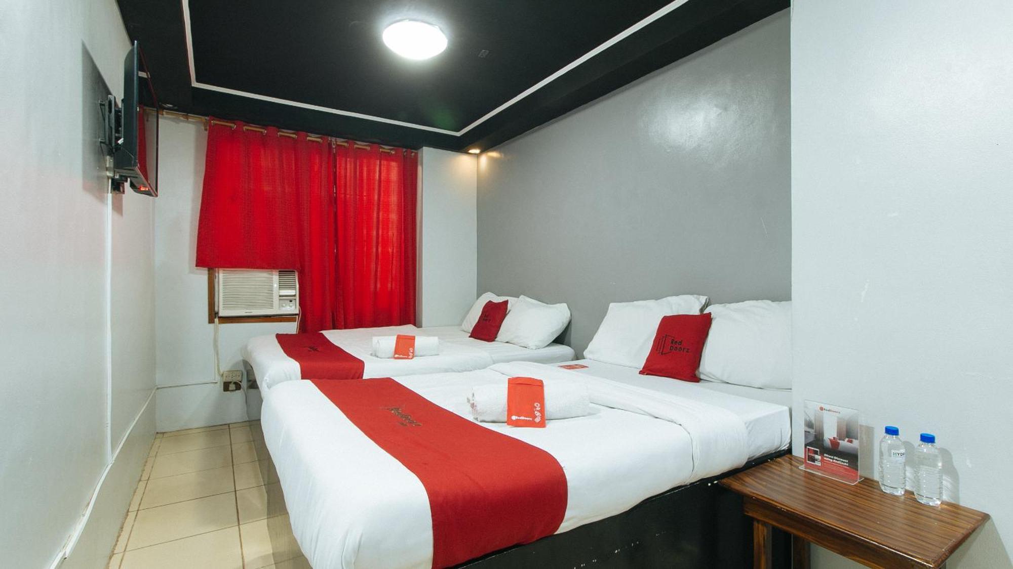 Reddoorz At Good 101 Paranaque Paranaque City Eksteriør bilde